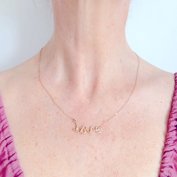 🌹Vintage Solid 14k stamped Rose Bud LOVE Necklace🌹Substantial size lettering🌹 - Picture 5 of 10